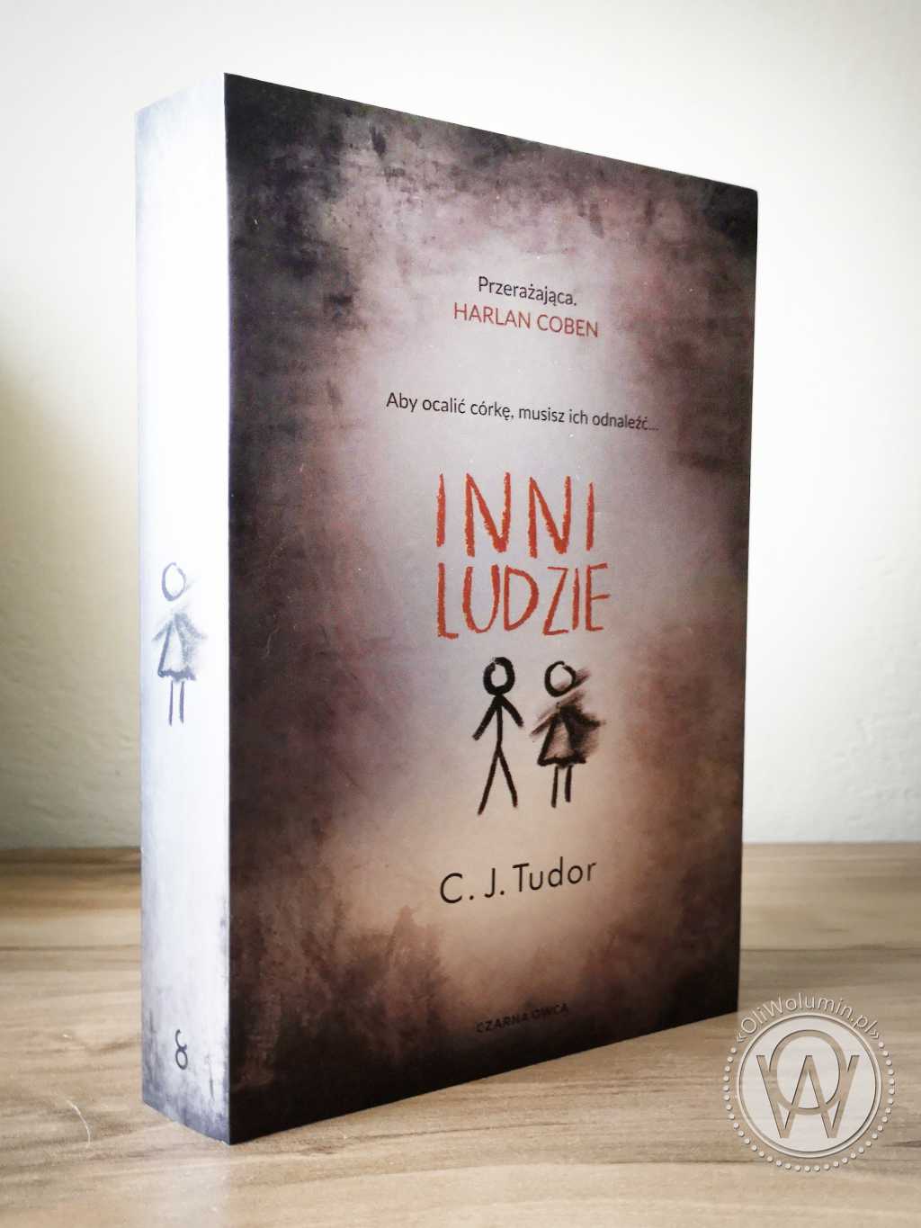 Inni ludzie - C.J. Tudor